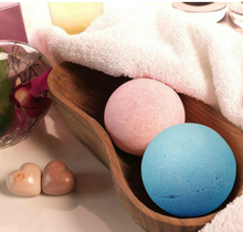 Load image into Gallery viewer, Set of 6 Organic Bath Bombs: Mint, Lavender, and Rose Bubble Bath Delights